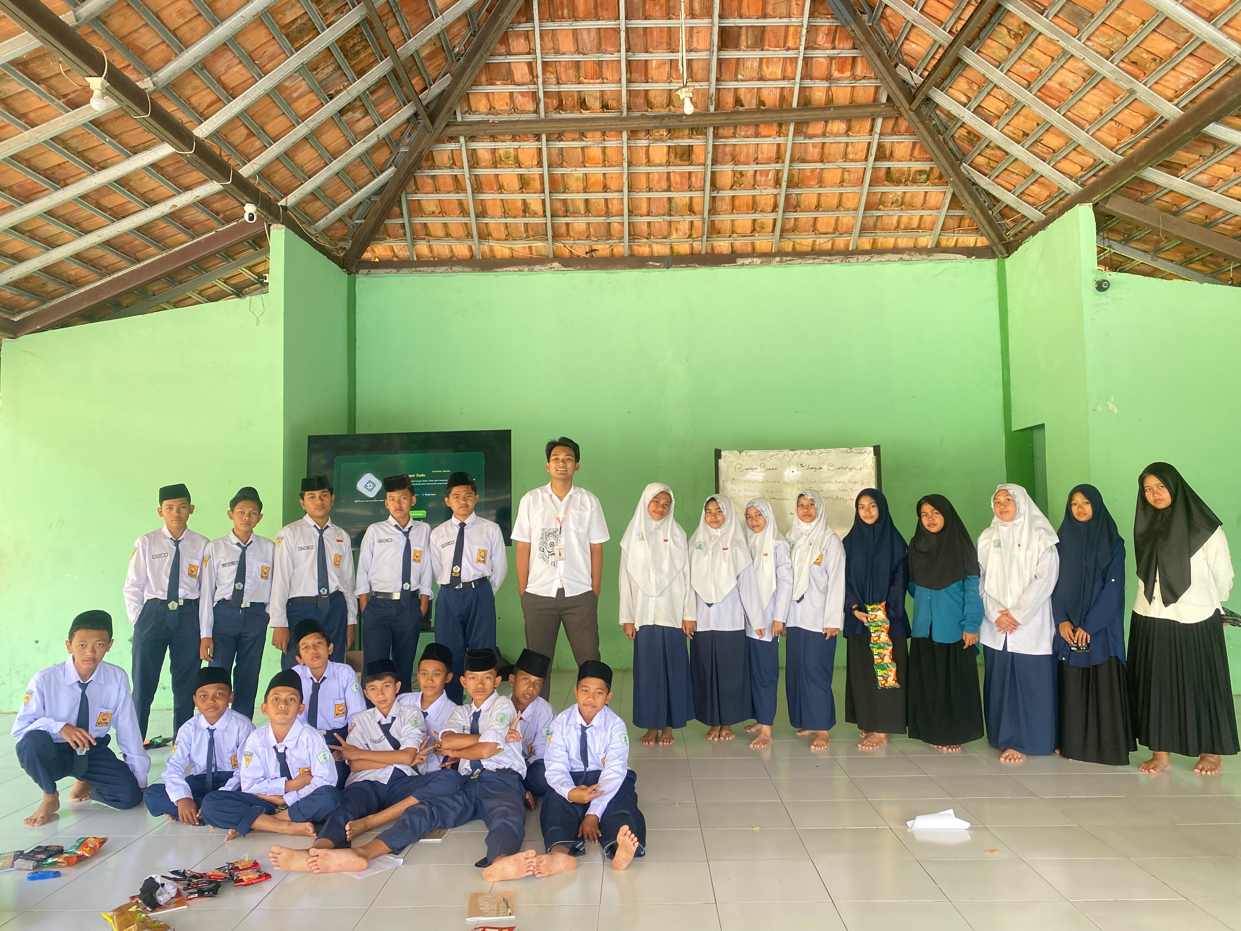 Foto Dari Permainan Tradisional Meraih Prestasi, Math Snake Adventure Dukung SDG 4 melalui Pembelajaran Matematika Interaktif