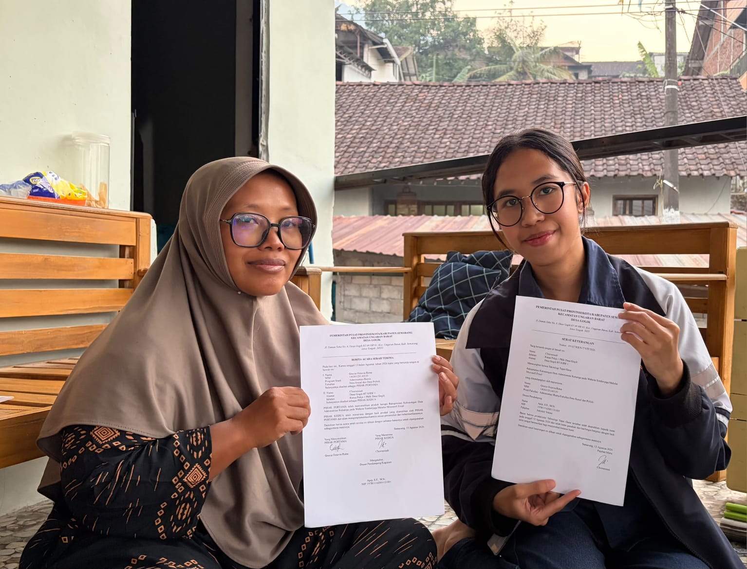 Foto Mahasiswa KKNT-129 Undip Dukung Identifikasi dan Pembaruan Data Administrasi Keluarga pada Website Simberjaga Desa Gogik