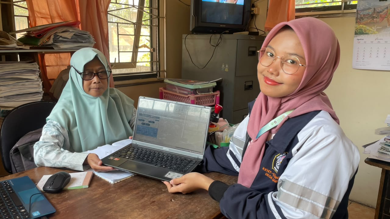 Foto Tingkatkan Efisiensi Pengelolaan Tabungan, Mahasiswa KKN-T 129 Universitas Diponegoro Hadirkan Sistem Otomatis di LKD Samirana