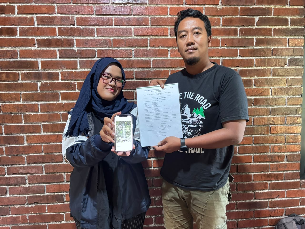 Foto Mahasiswa KKN Undip Kembangkan Flipbook Digital sebagai Media Brand Awareness Curug Semirang